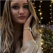 Laureata come interprete e traduttrice all’università SSML Carlo Bo di Firenze , impartisco lezioni di inglese , tedesco e francese ai ragazzi di elementari, medie e superiori ed ad adulti